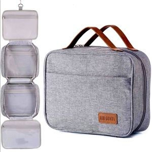 LEO GONTA GREY FOLD OUT HANG UP TRAVEL TOILETRIES BAG NWOT